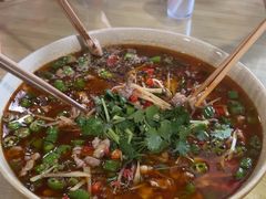 -自贡扛霸子鲜锅兔(江语城店)