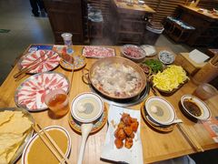 -洱火云南酸菜牛肉火锅(石景山当代商城店)