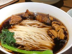 红烧肉阳春面-南小馆(迪士尼小镇店)