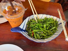 -Dang restaurant (patong phuket)