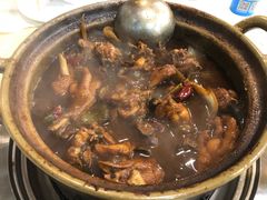 招牌家鸡煲-渝君重庆火锅(嘉宾路店)