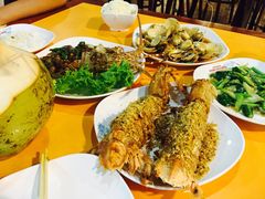 -班赞海鲜市场胖阿姨加工点