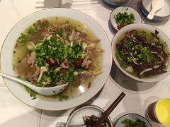 -犇逸·乐山跷脚牛肉·四川现炒(览海店)