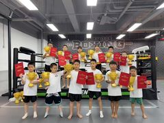 -拳力汇散打搏击泰拳俱乐部(绿地缤纷城店)