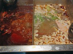 -百年川椒重庆老火锅(光谷店)