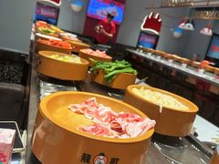 -龍歌自助小火锅(市北CBD万达店)