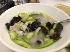 -畔山酒店中餐厅