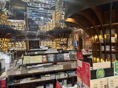 -钟书阁(松江泰晤士小镇店)