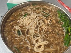 -正宗杨记普洱酸醋米线(总店)