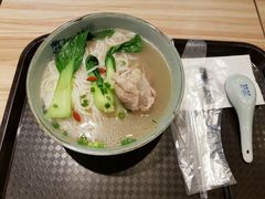 土猪筒骨粉-小骨-小魔童·鲜切牛肉粉(时尚天河东区店)