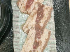 -臻牛烤肉