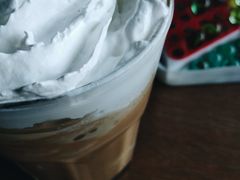 咖啡沙冰-PIZZERIA大黄鸭披萨