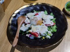 温泉蛋凯撒沙拉-夕酱の烧肉屋