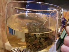 桂花白茶-新华里咖啡书吧(新华书店小寨店)