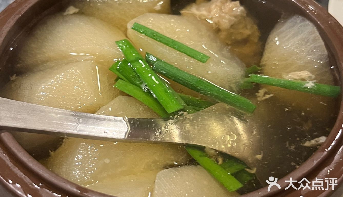 拌生蚝很鲜，但一开始没注意到有芥末，太上头了