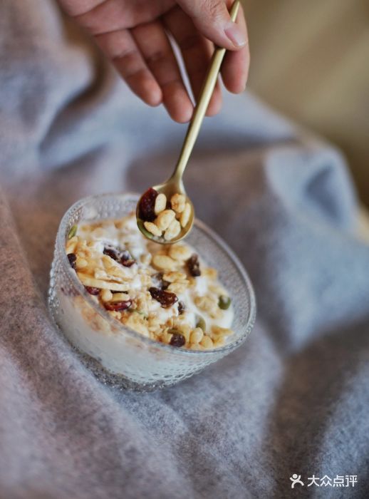 themomentsgallery纯真博物馆酸奶坚果图片 - 第1张