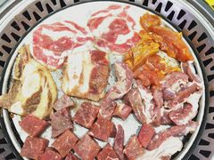 -九寸花汀海鲜烤肉自助(中东迪克店)