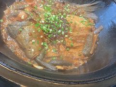 -鱼窝棚柴火铁锅炖(富山屯店)