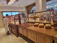 面包甜点陈列柜-那家面包房(珠江路店)