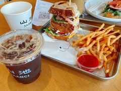 冰美式-SAANCI山池咖啡(海上世界文化艺术中心店)