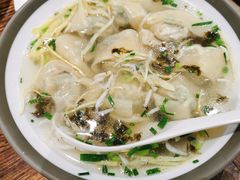 荠菜鲜肉馄饨-弄堂咪道-饭香·面香·馄饨香(钦州北路田尚坊店)