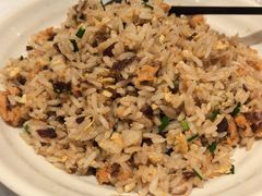 -肥肥虾庄·金牌油焖大虾(汉口城市广场店)