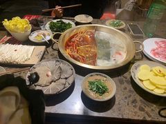 鸳鸯锅-小龙坎老火锅(西安路店)