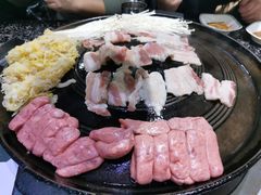 烤猪五花肉-海花锅盖烧烤店(怡馨家园店)