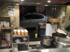-江三王记牛杂馆(总店)