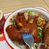 打工人的能量密码！超绝猪脚饭🍖