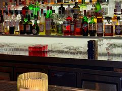 -FOUR PLAY BAR