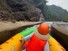 -安吉龙王山峡谷漂流