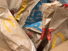-麦当劳(乳山路店)