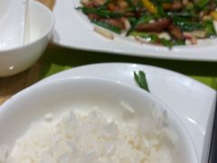 -上海虹桥君丽假日酒店(娄山关路地铁站店)