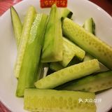 特别推荐烤五花肉，还有烧烤的鱿鱼也很不错