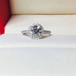 -威德钻石-克拉钻大本营(南京东路店)