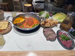 -王奋斗贵州酸汤牛肉火锅