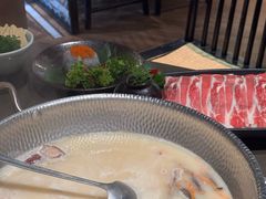 -捞王锅物料理(上海世茂广场店)