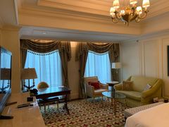 -广州富力丽思卡尔顿酒店