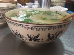 -桥香园云南过桥米线(金马碧鸡店)
