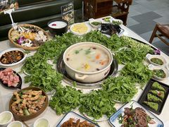 -土连锅·现熬养生汤锅(梁家巷店)