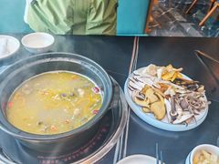 -野菌皇海景野生菌火锅(滨海大道店)