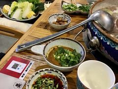 拉克申酱料-毛辣果·贵州红酸汤牛肉火锅(西单店)