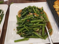 -The Dishes Seafood & Restaurant