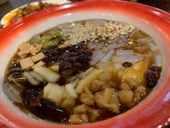 -爆炸头阿姨小四川正宗川味小吃(无任何分店)