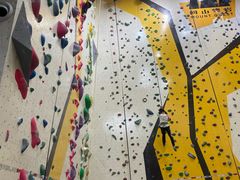 -问山MountQuest攀岩馆