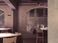 -穹六人间 people 6(岳阳路店)