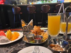 -上海锦江汤臣洲际大酒店柒酒廊