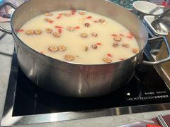 -尚尚仙·酸汤猪手·猪肚鸡火锅(华联万柳购物中心店)