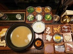 -银米·云南传统过桥米线(双廊黑金冠店)